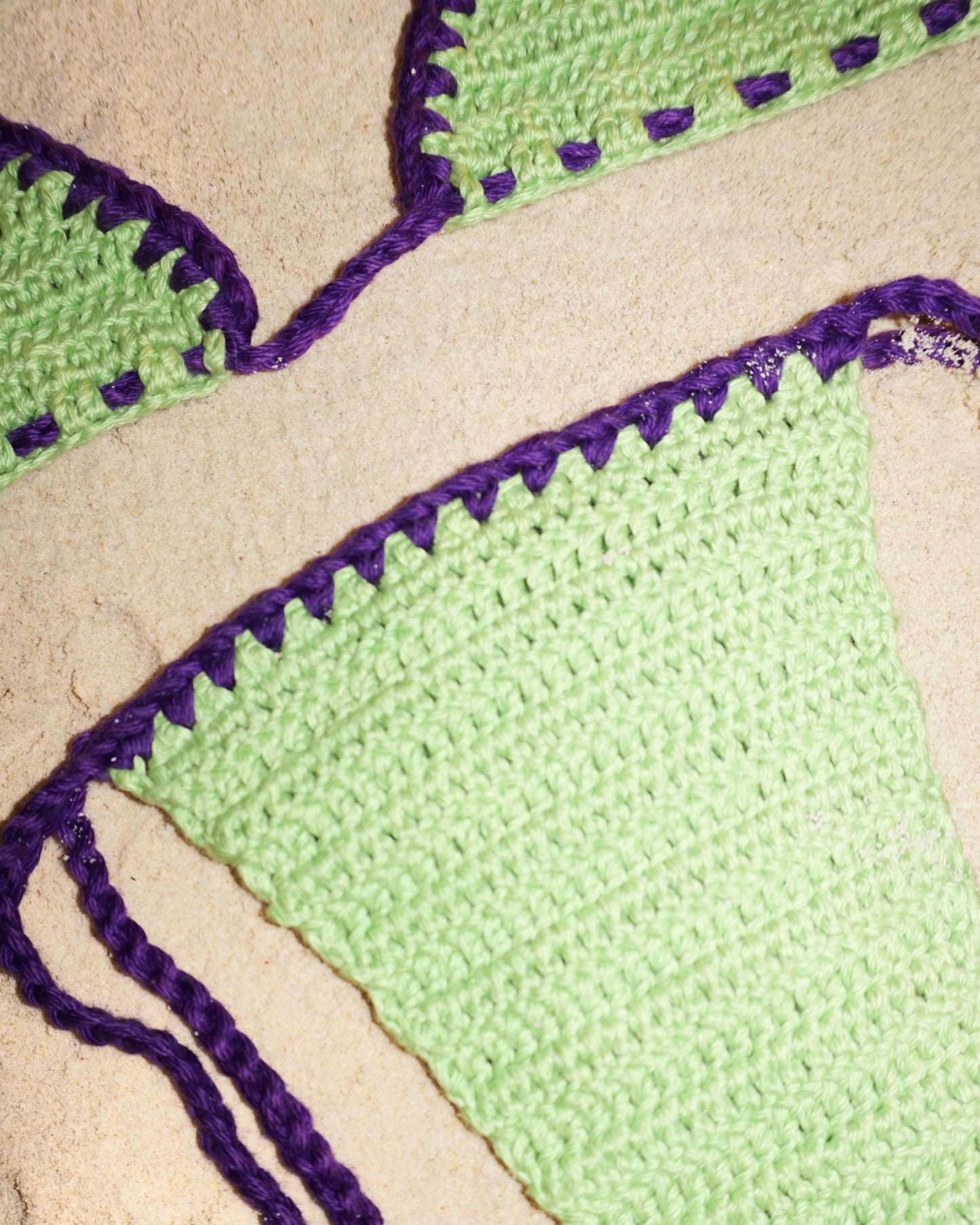 Layia crochet bikini bottoms in Sherbet close up 