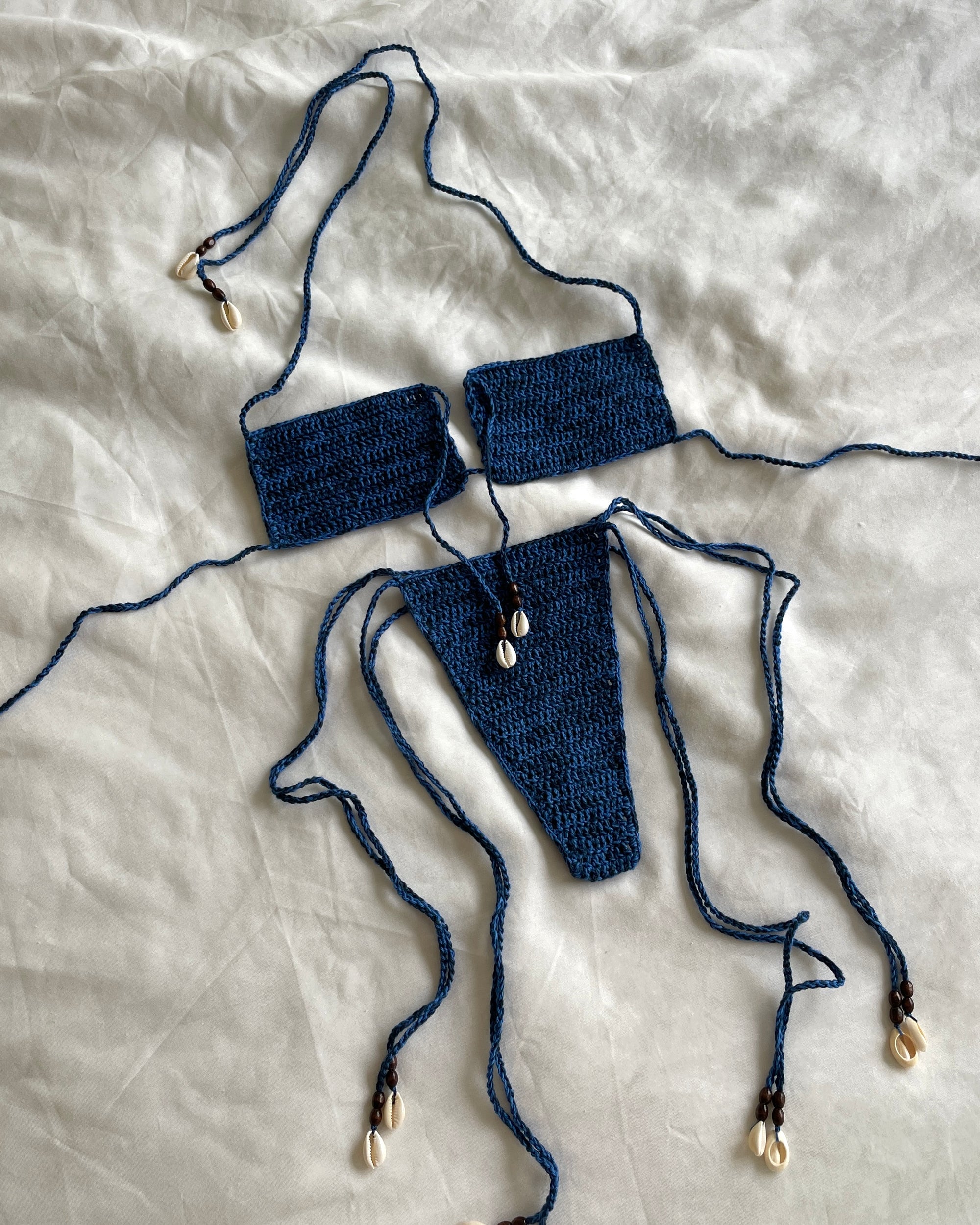 ACACIA CROCHET BIKINI TOP - MIDNIGHT